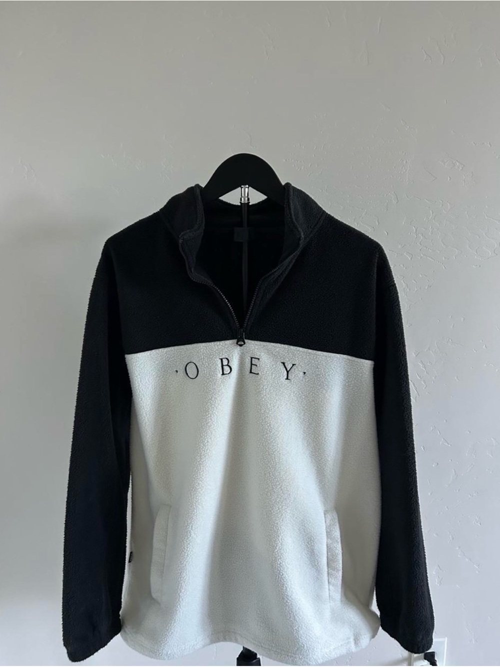 OBEY Black & Cream Colorblock Quarter Zip Fleece – Size M